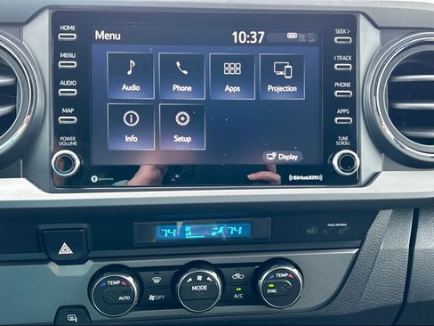 Used 2023 Toyota Tacoma TRD Sport w/ Technology Package image 13