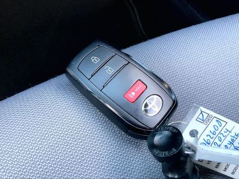 Used 2024 Toyota Corolla Cross AWD Hybrid image 14