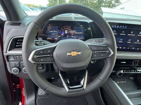 New 2026 Chevrolet Suburban Premier AWD/4WD image 22