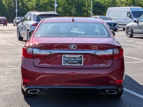 Used 2017 Lexus ES 350 w/ Luxury Package FWD image 9