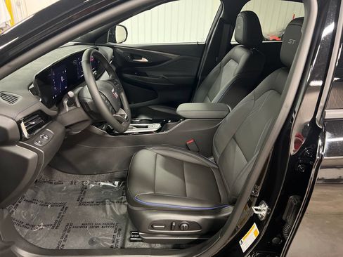 Certified 2026 Buick Envista Sport Touring w/ Convenience I Package FWD image 13