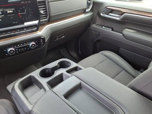 Used 2023 GMC Sierra 1500 SLE w/ Enhanced Capability Package image 32