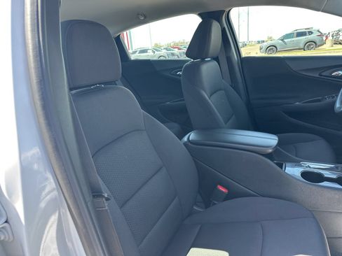 Used 2024 Chevrolet Malibu LT FWD image 32