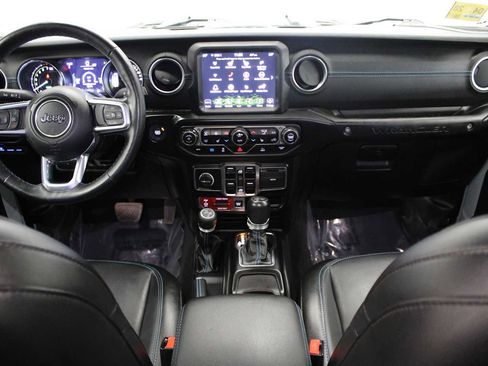 Used 2023 Jeep Wrangler Unlimited Rubicon 4xe w/ Steel Bumper Group AWD/4WD image 18