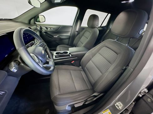 Used 2025 Chevrolet Equinox LT image 13