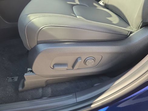New 2026 Kia Carnival FWD image 21