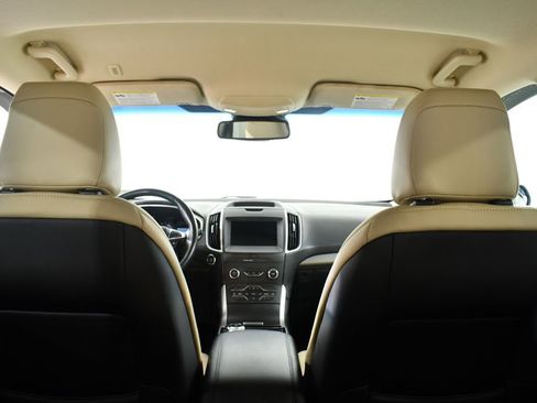 Used 2020 Ford Edge SEL w/ Cold Weather Package AWD/4WD image 17