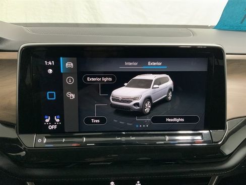 Used 2025 Volkswagen Atlas SE AWD/4WD image 37