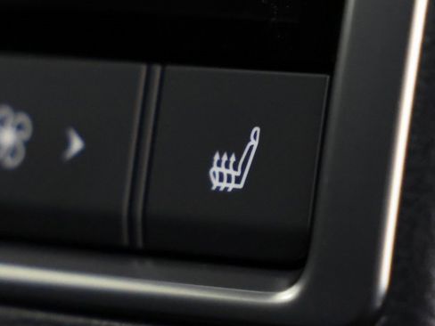 Used 2025 Lexus GX 550 w/ Accessory Package (Z1) image 13