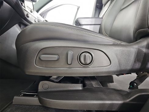 Certified 2023 Chevrolet Traverse LT w/ LT Premium Package image 37