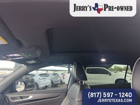 Used 2024 Volkswagen Atlas Cross Sport SEL Premium R-Line AWD/4WD image 9