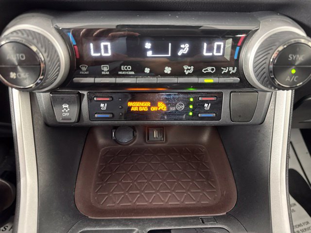 Used 2020 Toyota RAV4 Limited w/ Limited Grade Weather Package AWD/4WD image 16