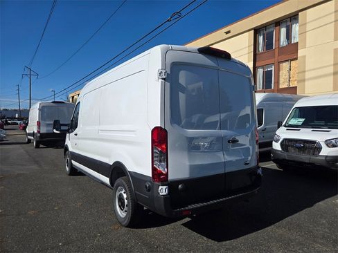 New 2025 Ford Transit 250 148 Medium Roof image 7