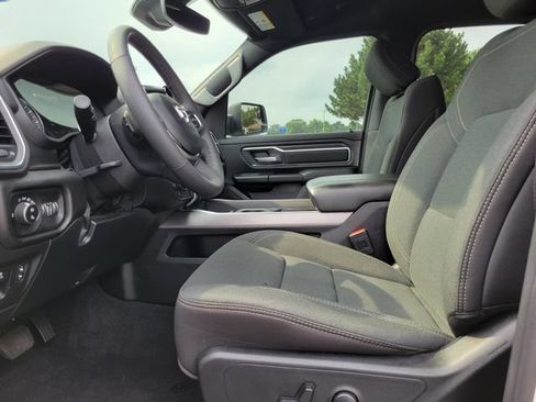 Used 2025 RAM 1500 Big Horn AWD/4WD image 10