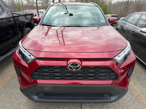 Used 2025 Toyota RAV4 XLE image 3