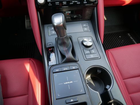 Used 2024 Lexus IS 500 image 32