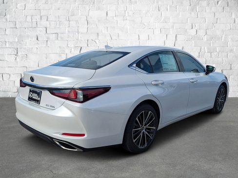New 2025 Lexus ES 350 w/ Premium Package image 4