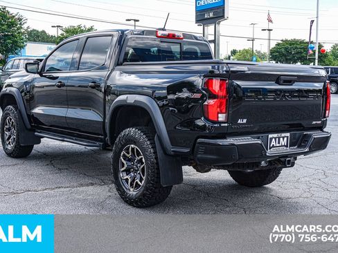 Used 2023 Chevrolet Colorado ZR2 w/ ZR2 Convenience Package III AWD/4WD image 6
