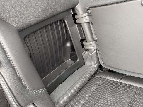 Used 2024 GMC Sierra 1500 Denali image 7