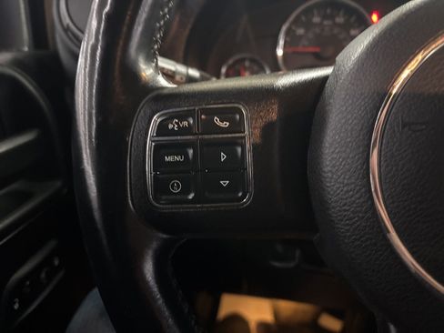 Used 2013 Jeep Wrangler Sport image 13