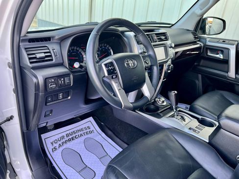 Used 2016 Toyota 4Runner Limited image 31