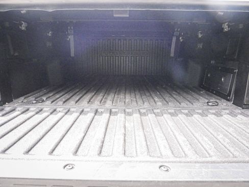Used 2025 Toyota Tacoma TRD Sport AWD/4WD image 31