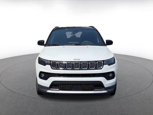 Used 2025 Jeep Compass Limited AWD/4WD image 4
