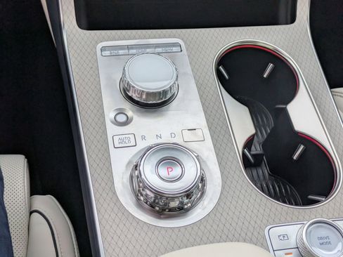 Used 2025 Genesis GV80 3.5T Prestige image 24