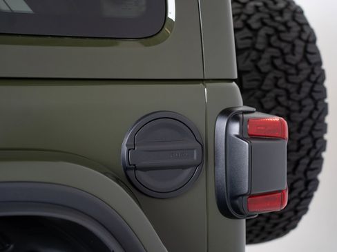 Used 2023 Jeep Wrangler Unlimited Rubicon 392 image 82