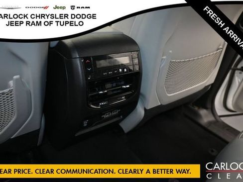 Used 2023 Jeep Grand Cherokee Overland w/ Luxury Tech Group IV AWD/4WD image 29