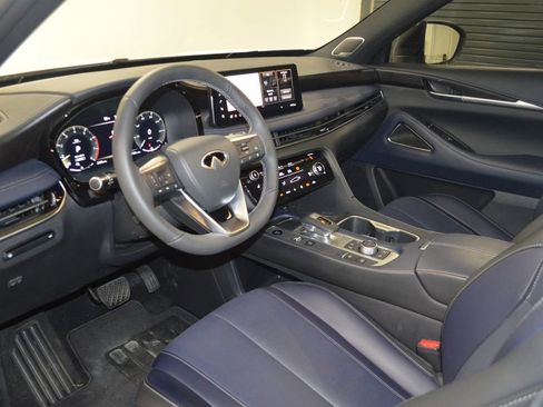 Certified 2026 INFINITI QX60 Sport w/ Dark Cargo Package AWD/4WD image 15