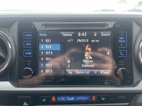 Used 2016 Toyota Tacoma SR5 image 12