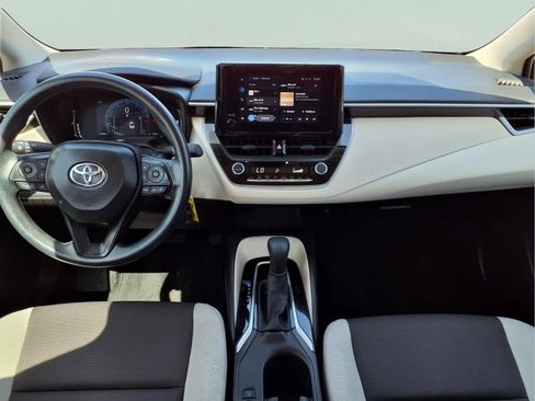 Used 2026 Toyota Corolla LE FWD image 12