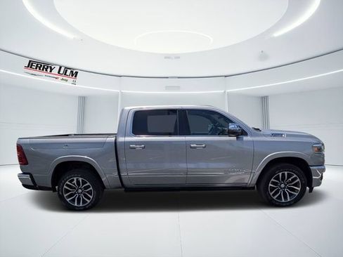 Used 2025 RAM 1500 Limited AWD/4WD image 2