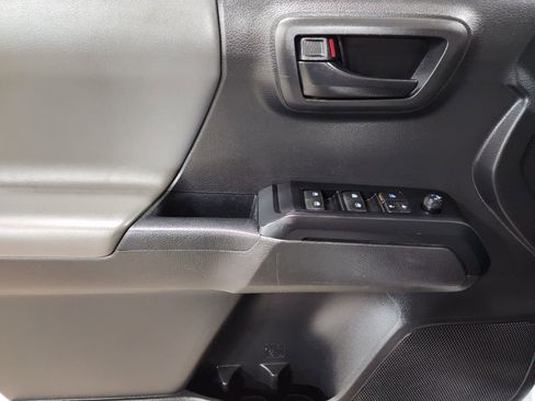 Used 2023 Toyota Tacoma SR image 39