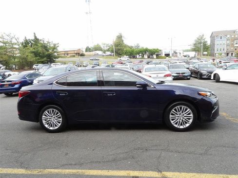 Used 2016 Lexus ES 350 w/ Premium Package w/Wood Trim image 6
