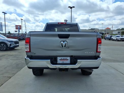 Used 2023 RAM 2500 Tradesman w/ Chrome Appearance Group AWD/4WD image 4