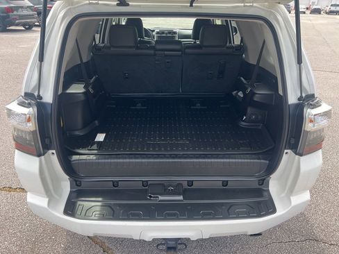 Used 2021 Toyota 4Runner SR5 Premium w/ Moonroof Package image 19