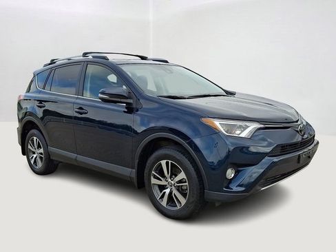 Used 2018 Toyota RAV4 XLE w/ Plus Extra Value Package AWD/4WD image 1