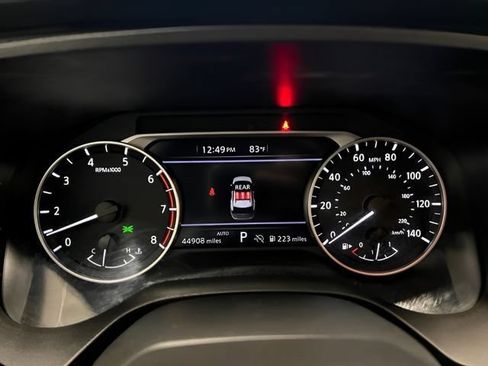 Used 2025 Nissan Rogue SV AWD/4WD image 17