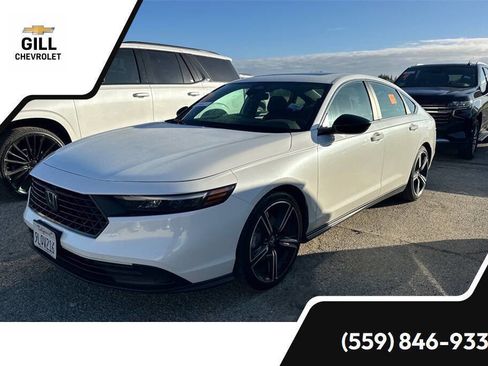 Used 2024 Honda Accord Sport image 3