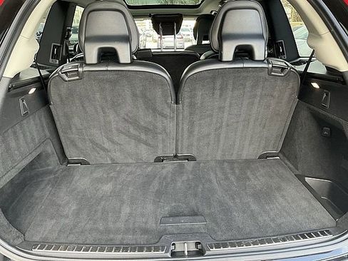 Used 2020 Volvo XC90 T5 Momentum w/ Protection Package Premier image 18
