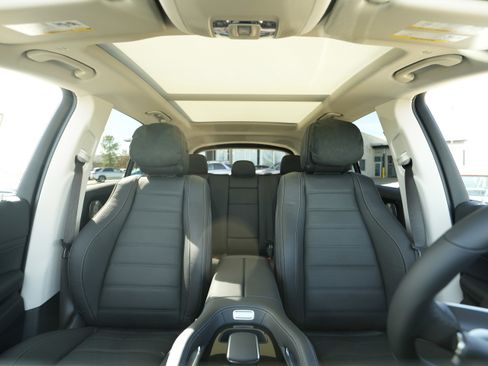 New 2026 Mercedes-Benz GLE 450 4MATIC image 32