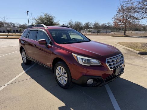 Used 2017 Subaru Outback 2.5i Premium image 1