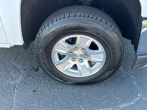 Used 2018 Chevrolet Silverado 1500 LT image 13