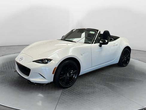New 2025 MAZDA MX-5 Miata Club image 3