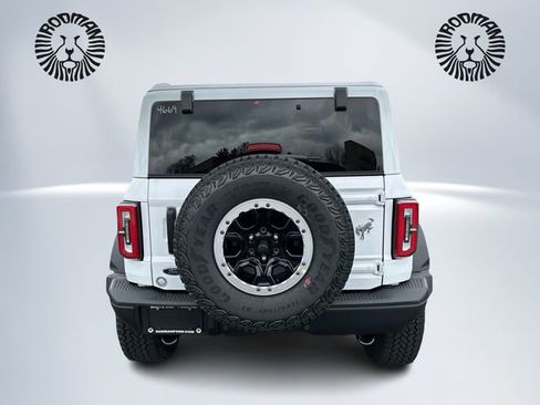 New 2025 Ford Bronco Badlands image 6