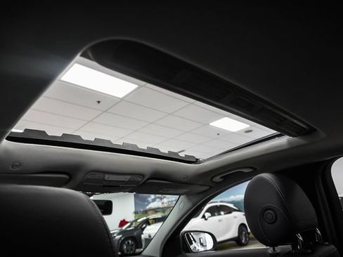Used 2020 Mercedes-Benz C 300 Sedan image 20