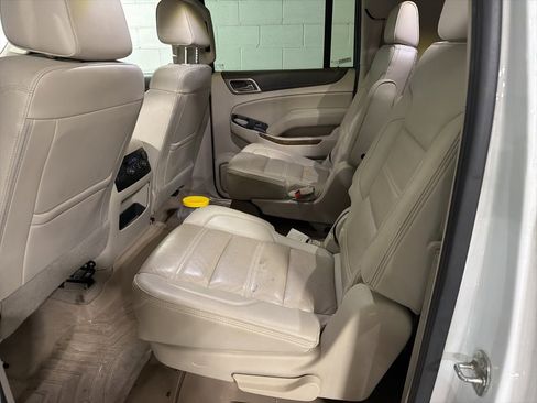 Used 2020 GMC Yukon XL Denali image 9