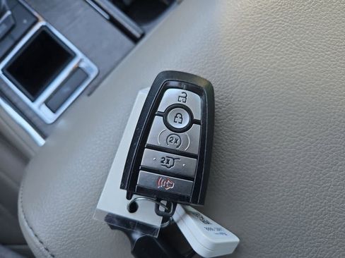 Used 2019 Ford Expedition Limited w/ Equipment Group 301A image 37